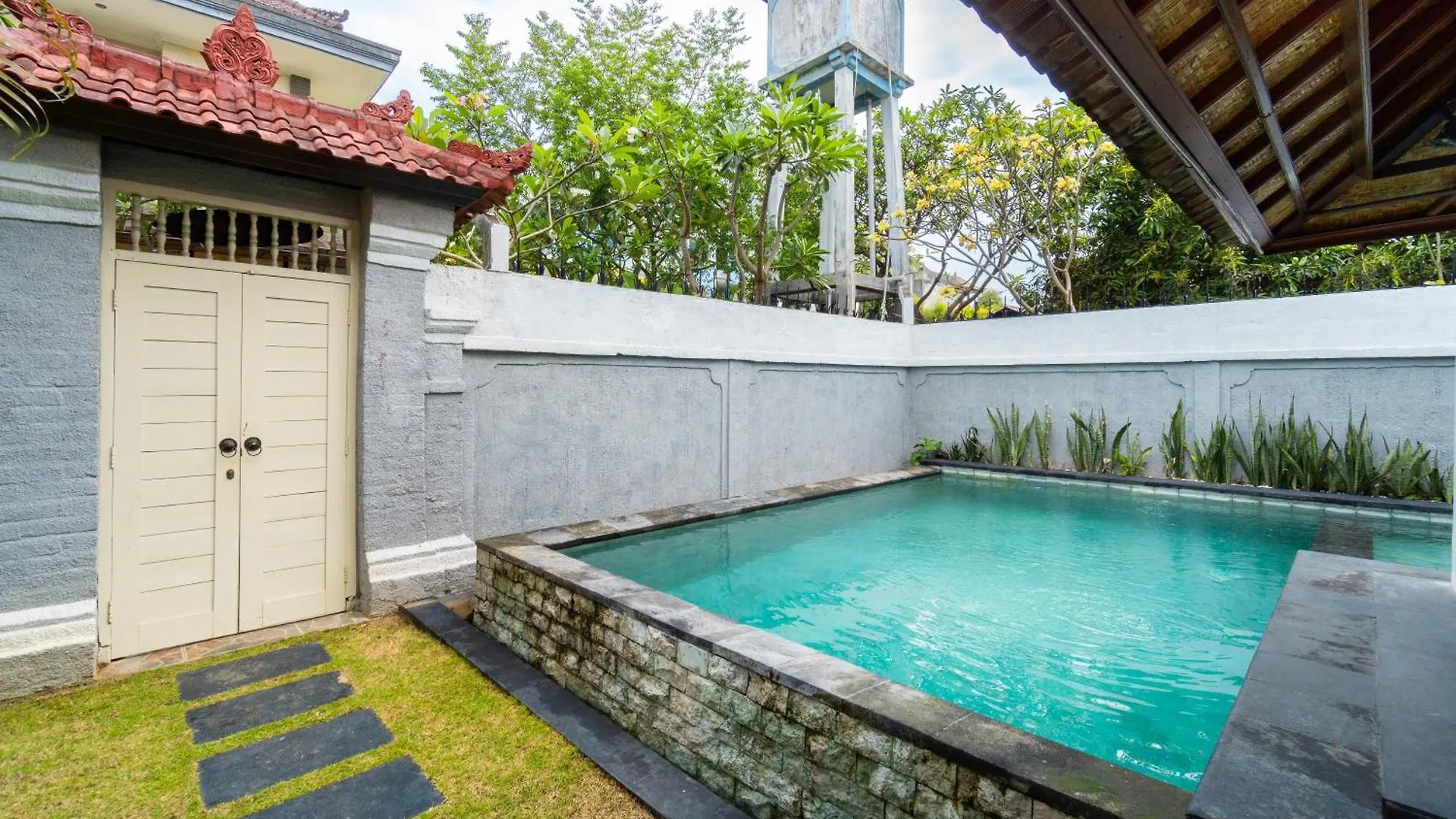 Villa Putri Mila Seminyak 0*,  Indonézia